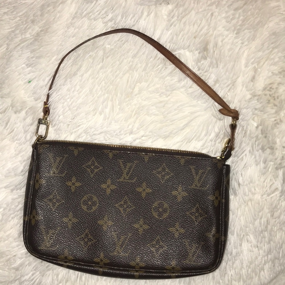 Louis Vuitton pochette 💋
